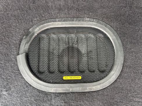 Used 2016 Jeep Wrangler Unlimited Rubicon w/ Connectivity Group image 9