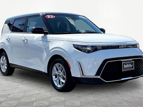 Used 2023 Kia Soul S FWD image 6
