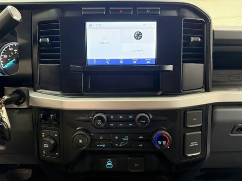 Used 2023 Ford F350 XL w/ Snow Plow/Camper Package image 21