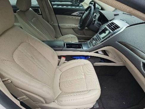 Used 2020 Lincoln MKZ Reserve w/ Elements Package FWD image 12