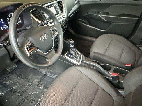 Used 2022 Hyundai Accent SE image 10