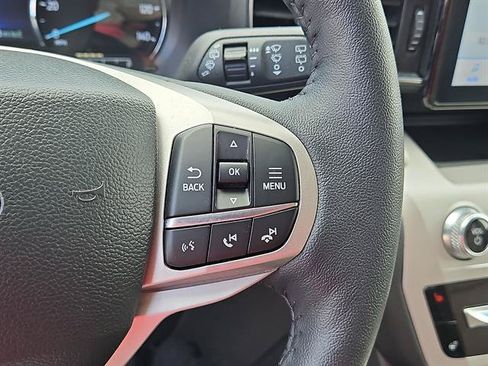 Used 2024 Ford Explorer XLT w/ Equipment Group 202A RWD image 16