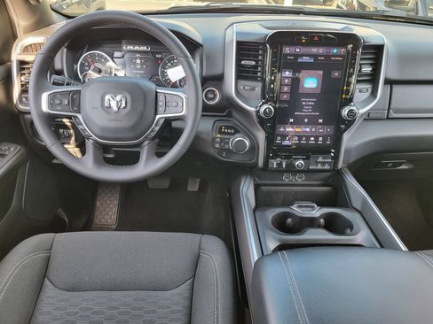 Used 2025 RAM 1500 Big Horn AWD/4WD image 4