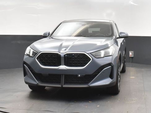 Used 2025 BMW X2 xDrive28i image 10