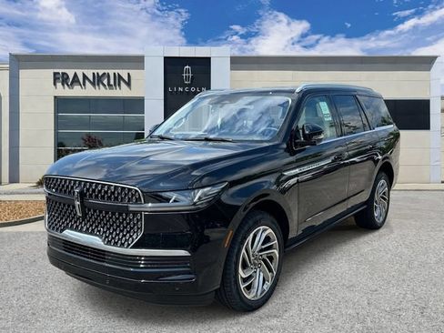 New 2025 Lincoln Navigator Reserve AWD/4WD image 3