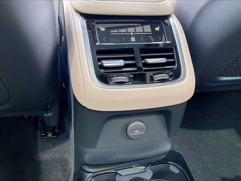 New 2026 Volvo XC90 T8 Plus w/ Protection Package AWD/4WD image 16