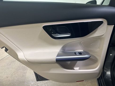 Used 2023 Mercedes-Benz C 300 4MATIC Sedan image 20