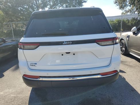 Used 2022 Jeep Grand Cherokee Limited 4xe image 5