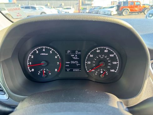 Used 2021 Hyundai Accent SE image 19