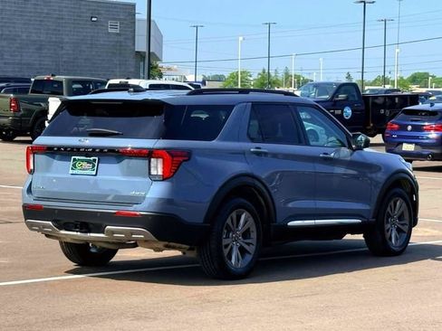 Used 2025 Ford Explorer Active w/ Active Comfort Package AWD/4WD image 5