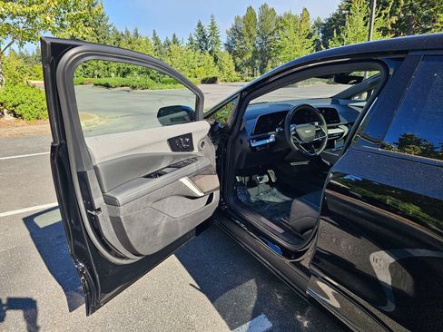 New 2026 Cadillac Optiq Sport 1 AWD/4WD image 18