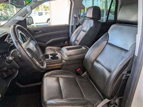 Used 2020 Chevrolet Tahoe LT w/ RST Edition image 6