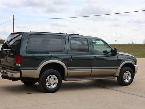 Used 2000 Ford Excursion Limited image 3