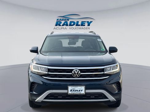 Certified 2022 Volkswagen Atlas SE image 6