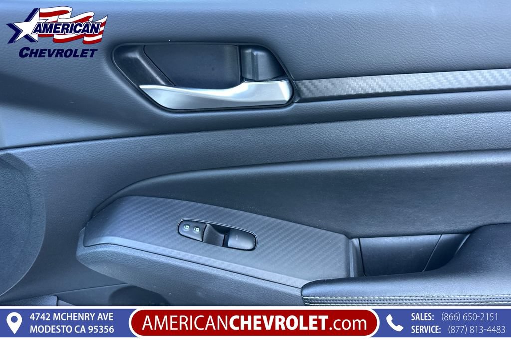 Used 2024 Nissan Altima 2.5 SV FWD image 22