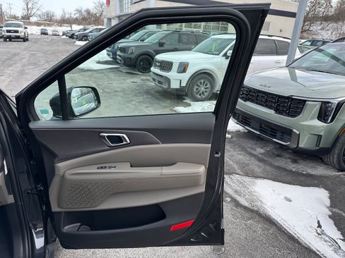 New 2026 Kia Carnival SX image 42