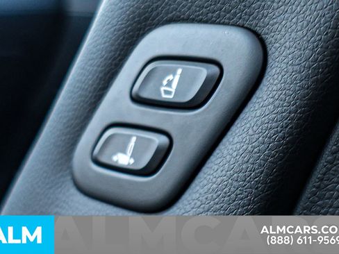 Used 2024 Genesis Electrified GV70 Advanced image 52