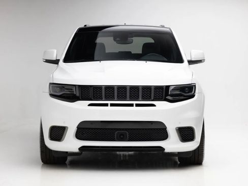Used 2020 Jeep Grand Cherokee Trackhawk AWD/4WD image 5