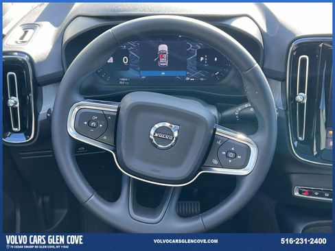 Used 2026 Volvo XC40 B5 Core w/ Climate Package image 13