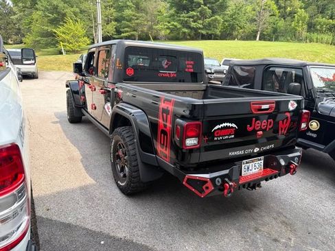 Used 2021 Jeep Gladiator Sport AWD/4WD image 8