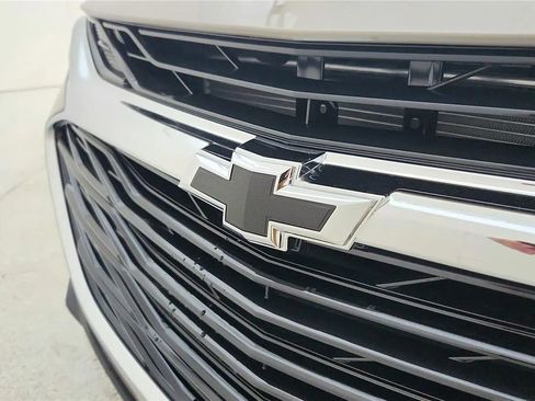 Used 2025 Chevrolet Malibu RS image 28