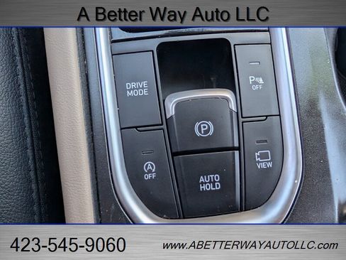 Used 2019 Hyundai Santa Fe FWD image 17
