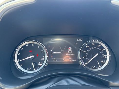 Used 2021 Toyota Highlander XLE AWD/4WD image 13