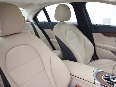 Used 2019 Mercedes-Benz C 300 Sedan image 16