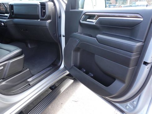 Used 2023 GMC Sierra 1500 Elevation AWD/4WD image 34
