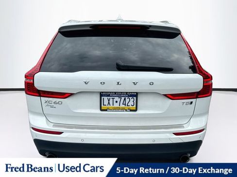 Used 2021 Volvo XC60 T5 Momentum w/ Protection Package Premier AWD/4WD image 7