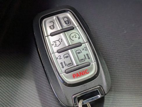 New 2026 Chrysler Voyager LX image 30