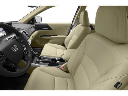 Used 2015 Honda Accord Touring image 11