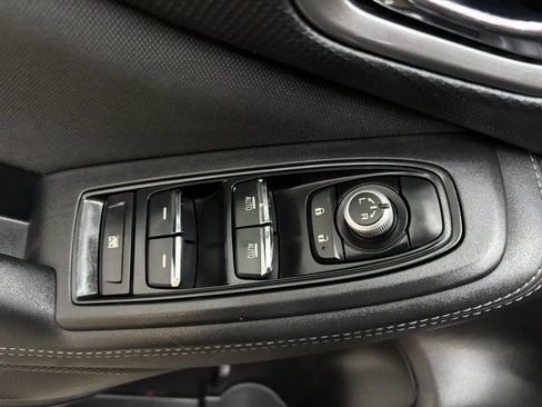 Used 2020 Subaru Forester Premium AWD/4WD image 25