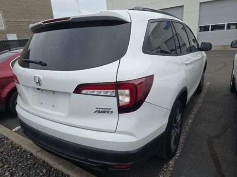 Used 2022 Honda Pilot Sport image 3