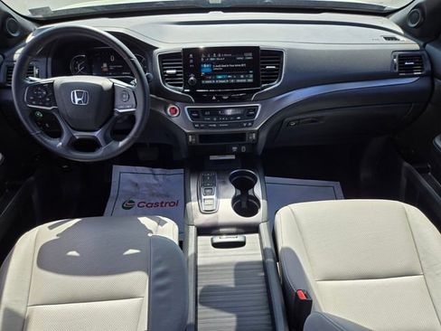 Used 2023 Honda Passport EX-L image 16
