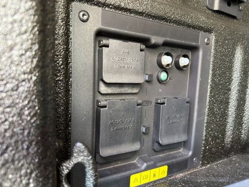 Used 2024 Ford F150 Lightning Platinum image 12