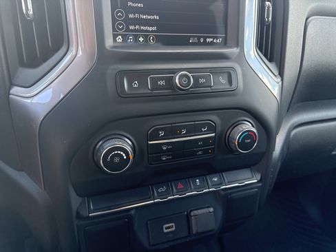 Used 2019 Chevrolet Silverado 1500 Custom w/ Custom Value Package image 15