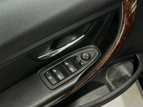 Used 2014 BMW 328i xDrive Sedan image 19