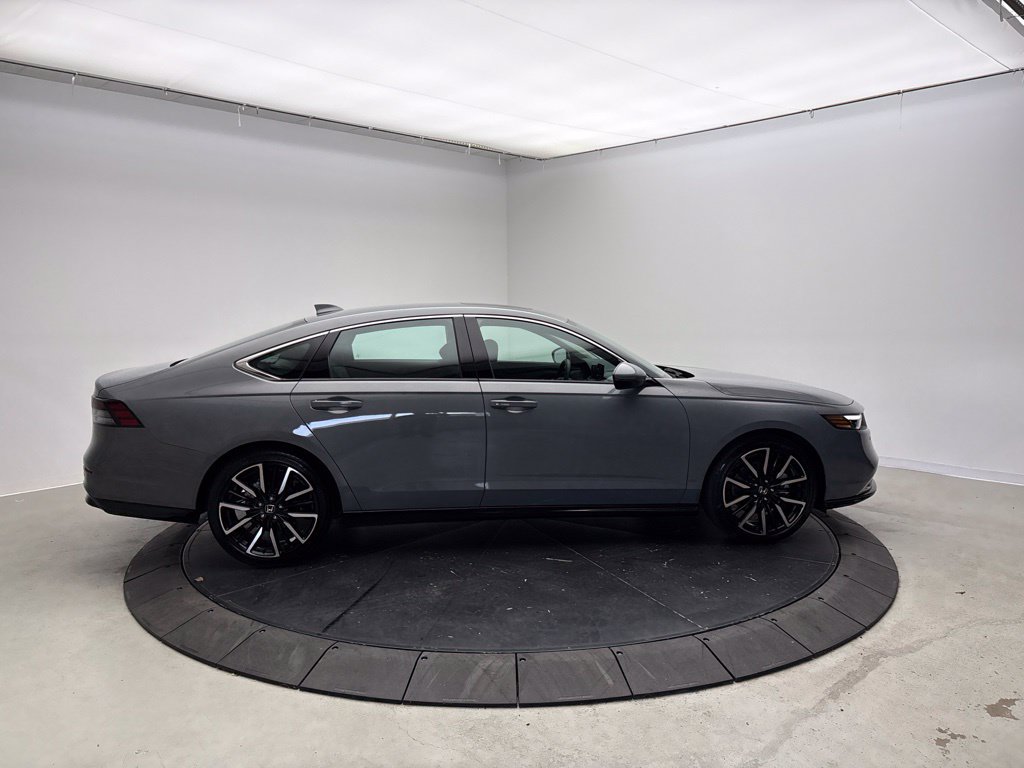 Used 2026 Honda Accord Touring image 8