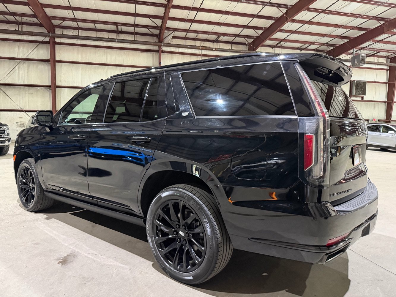 Used 2022 Cadillac Escalade Sport Platinum w/ LPO, ONYX Package AWD/4WD image 7