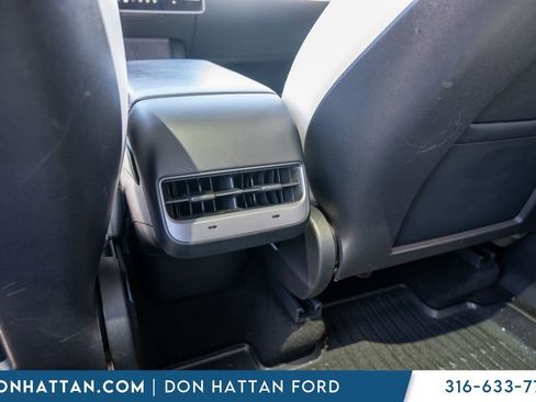 Used 2021 Tesla Model Y Long Range AWD/4WD image 19