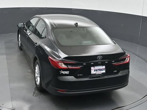 Used 2025 Toyota Camry LE FWD image 37