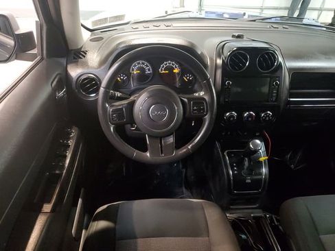 Used 2015 Jeep Patriot Latitude image 14