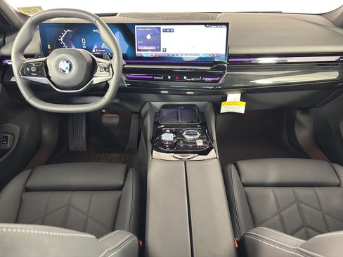 Used 2026 BMW 530i RWD image 17