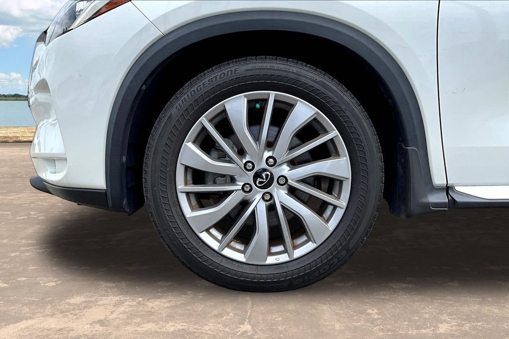Used 2023 INFINITI QX50 Luxe FWD image 32