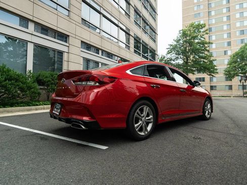 Used 2019 Hyundai Sonata Sport w/ Tech Package 03 FWD image 3