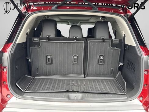 Certified 2023 Nissan Pathfinder SL w/ SL Premium Package FWD image 17