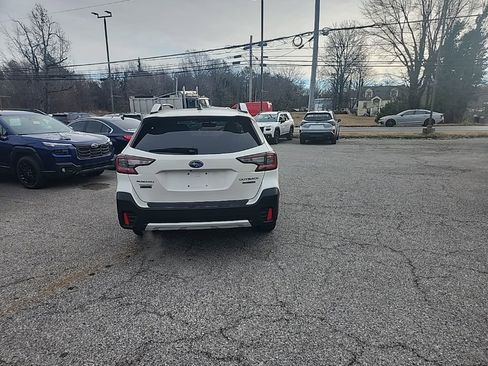 Used 2020 Subaru Outback Touring image 4
