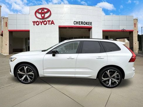 Used 2024 Volvo XC60 B5 Ultimate w/ Protection Package Premier AWD/4WD image 8