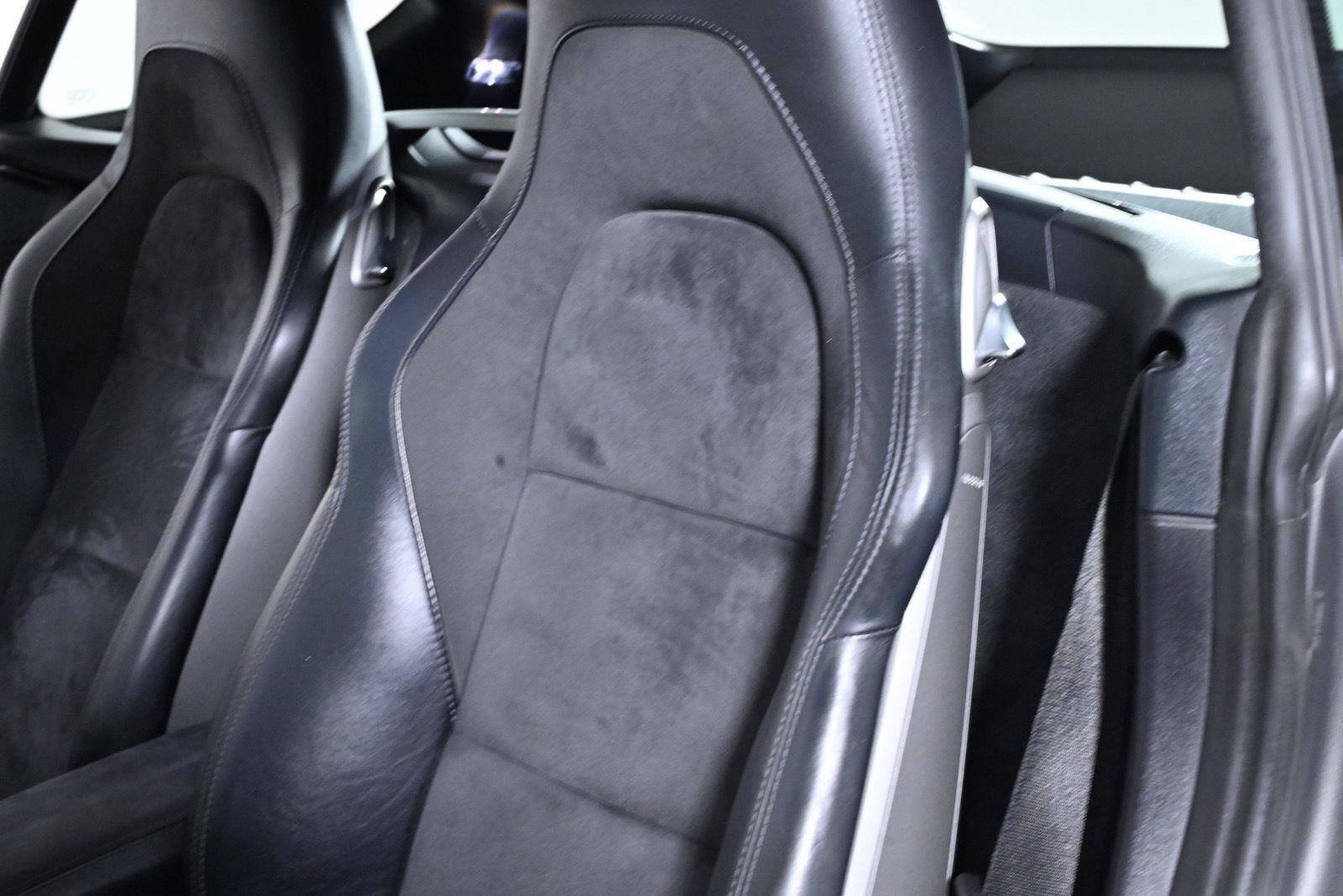 Used 2018 Porsche 718 Cayman GTS RWD image 32